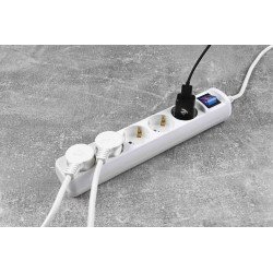 2E Сетевой фильтр на 5 розетки Schuko с выключателем 3G*1мм 5 м белый 2E Сетевой фильтр на 5 розетки Schuko с выключателем 3G*1мм 5 м белый